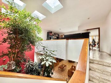 CASA EN VENTA EN LOMAS 4ta SECCION EXCELENTE UBICACION