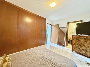 CASA EN VENTA EN LOMAS 4ta SECCION EXCELENTE UBICACION