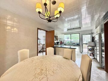 CASA EN VENTA EN LOMAS 4ta SECCION EXCELENTE UBICACION