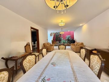CASA EN VENTA EN LOMAS 4ta SECCION EXCELENTE UBICACION
