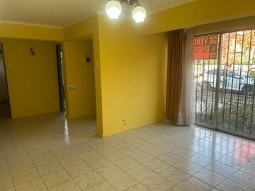 VENDE AMPLIA CASA FRENTE CAMPUS UNIVERSIDAD AUTONOMA