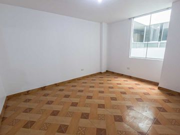 🏡 Departamento en Venta – 5to Piso, Vista Interior - LOS OLIVOS