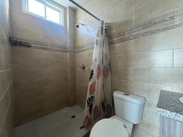 casa de alquiler en manta urbanización zona sur fv