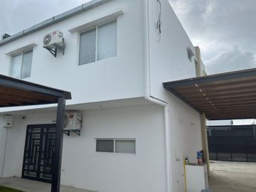 casa de alquiler en manta urbanización zona sur fv