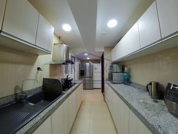 Jesús María, Departamento Impecable con Cochera y Depósito (Todo Incluido) – Av. San Felipe.