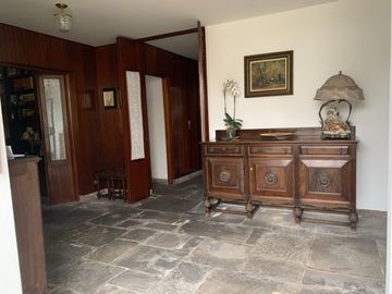 Venta de casa en esquina en San Borja