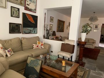 Venta de casa en esquina en San Borja