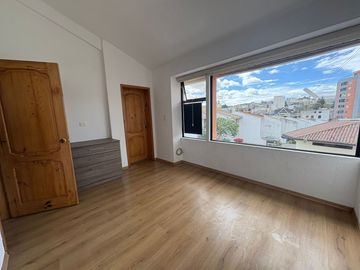 CASA EN VENTA SECTOR SAN ISIDRO DEL INCA