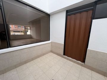 CASA EN VENTA SECTOR SAN ISIDRO DEL INCA