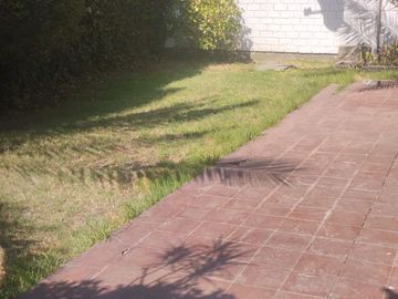 Buen terreno. Calle Alhue Sector Rotonda Atenas.