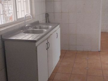 Buen terreno. Calle Alhue Sector Rotonda Atenas.