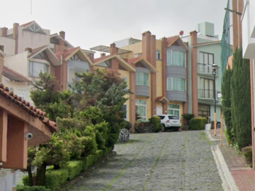 ¡Bonita casa en condominio! Cesión inmediata