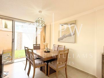 CASA EN TUMBACO EN VENTA, CON SEGURIDAD PRESENCIAL