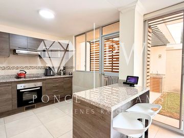CASA EN TUMBACO EN VENTA, CON SEGURIDAD PRESENCIAL