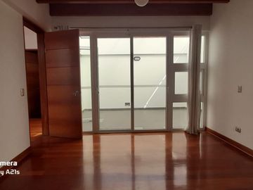 ALQUILER EXCLUSIVO DUPLEX DE LUJO DE 4 DORMITORIOS EN CHACARILLA DEL  ESTANQUE