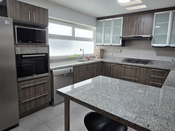 ALQUILER EXCLUSIVO DUPLEX DE LUJO DE 4 DORMITORIOS EN CHACARILLA DEL  ESTANQUE