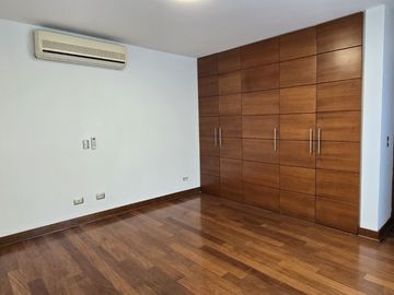 ALQUILER EXCLUSIVO DUPLEX DE LUJO DE 4 DORMITORIOS EN CHACARILLA DEL  ESTANQUE