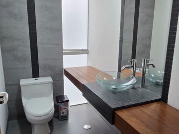 ALQUILER EXCLUSIVO DUPLEX DE LUJO DE 4 DORMITORIOS EN CHACARILLA DEL  ESTANQUE
