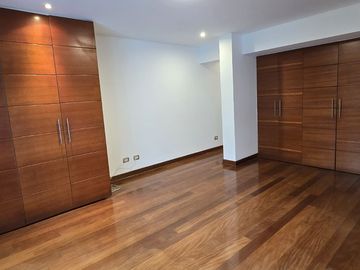 ALQUILER EXCLUSIVO DUPLEX DE LUJO DE 4 DORMITORIOS EN CHACARILLA DEL  ESTANQUE