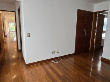 ALQUILER EXCLUSIVO DUPLEX DE LUJO DE 4 DORMITORIOS EN CHACARILLA DEL  ESTANQUE