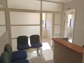 Tu Clínica Dental en el Corazón de Valparaíso – ¡Espacio listo para trabajar!