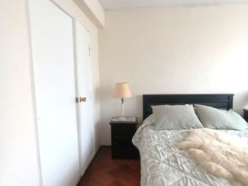 Departamento Edificio Prales , frente plaza Republica 5.630 UF