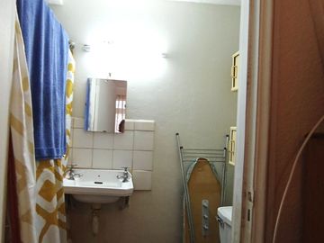 Departamento Edificio Prales , frente plaza Republica 5.630 UF