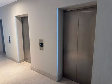 HERMOSO DEPARTAMENTO EN EDIFICIO BOREAL EN VENTA/ VALLE ORIENTE