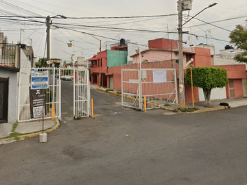 Casa de oportunidad en Valle del Segre 47, Valle de Aragon 3ra Secc., Ecatepec de Morelos ✨🏡