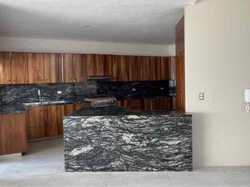CASA EN VENTA EN LOMA ALTA TRES MARIAS
