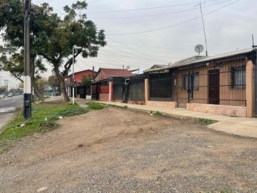 VENDO CASA 3D y  1B AVDA MAPOCHO COMUNA DE CERRO NAVIA