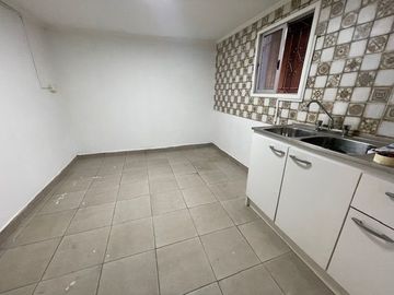 VENDO CASA 3D y  1B AVDA MAPOCHO COMUNA DE CERRO NAVIA