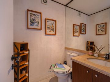Rebajado!! Amplio Departamento Con Vista Despajada - Cocina Remodelada 4d+4b