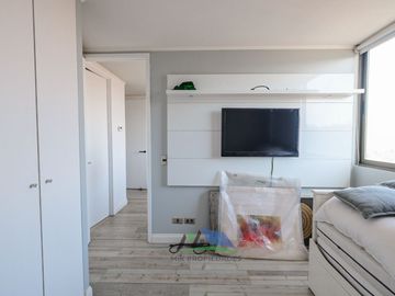 Rebajado!! Amplio Departamento Con Vista Despajada - Cocina Remodelada 4d+4b