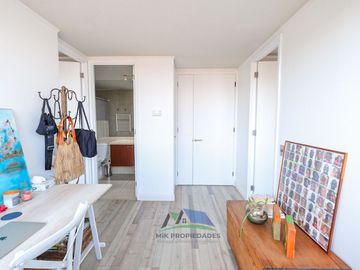 Rebajado!! Amplio Departamento Con Vista Despajada - Cocina Remodelada 4d+4b