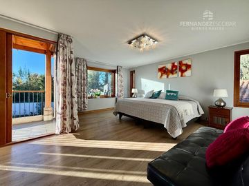LOS ANDES - VENDE CASA 4D 5B 3E PSICINA - COND. EL ENCANTO