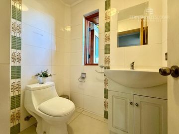 LOS ANDES - VENDE CASA 4D 5B 3E PSICINA - COND. EL ENCANTO