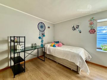 LOS ANDES - VENDE CASA 4D 5B 3E PSICINA - COND. EL ENCANTO