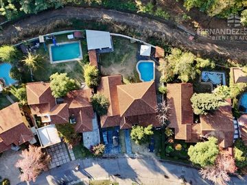LOS ANDES - VENDE CASA 4D 5B 3E PSICINA - COND. EL ENCANTO
