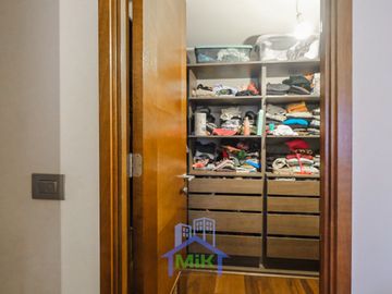 Venta Bajo Precio Tasación Colegio Sek 3d3b+ Sala De Estar