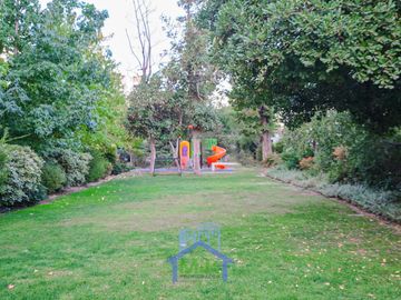 Venta Bajo Precio Tasación Colegio Sek 3d3b+ Sala De Estar