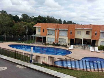 En venta casa Condominio CampoAragon