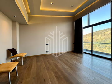 LUJOSO PH COMPLETAMENTE REMODELADO EN RESERVA ESCONDIDA EN VENTA