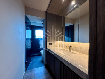 LUJOSO PH COMPLETAMENTE REMODELADO EN RESERVA ESCONDIDA EN VENTA