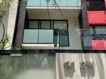 Esplendido Departamento de 2 Pisos con Terraza en Polanco.
