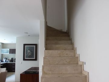 Esplendido Departamento de 2 Pisos con Terraza en Polanco.