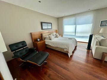 Esplendido Departamento de 2 Pisos con Terraza en Polanco.