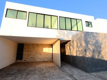 RESIDENCIA EN VENTA EN PRIVADA PARQUE NATURA CHOLUL