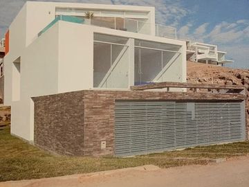 CASA DE PLAYA EN VENTA US$ 380,000, PLAYA PALMERAS KM 123.5 PAN SUR
