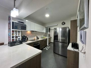 Depa en Venta en Miraflores, Av 28 de Julio 3xx, Us$209,000